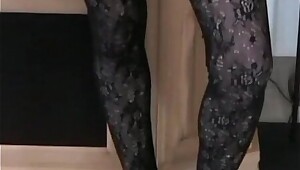 MILF spielt mit Shne Hahn