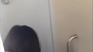 Hooking Up Mit Einem Zuflligen Mdchen Auf Einem Flugzeug